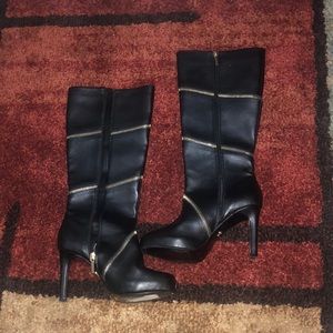 Heel boots